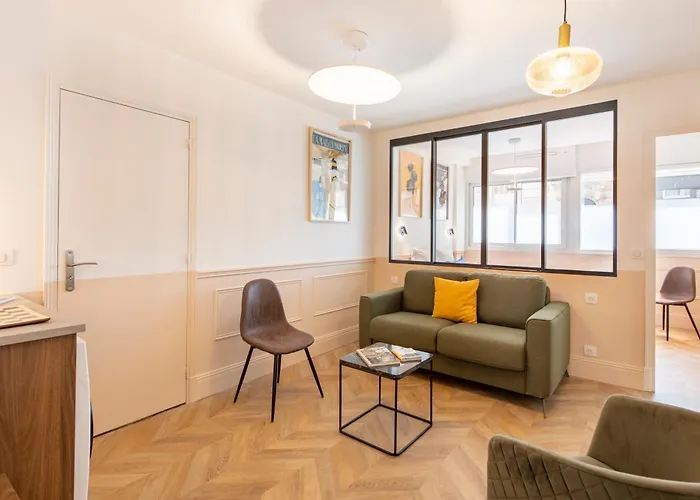 Maison Francois : Cosy Loft With Ac